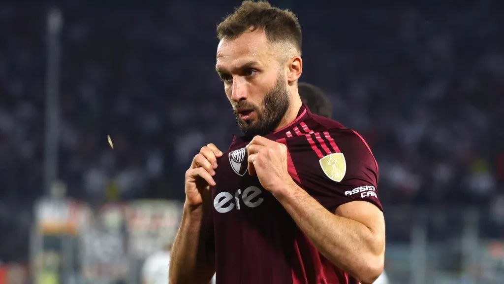 Pezzella iría al banco contra Boca.