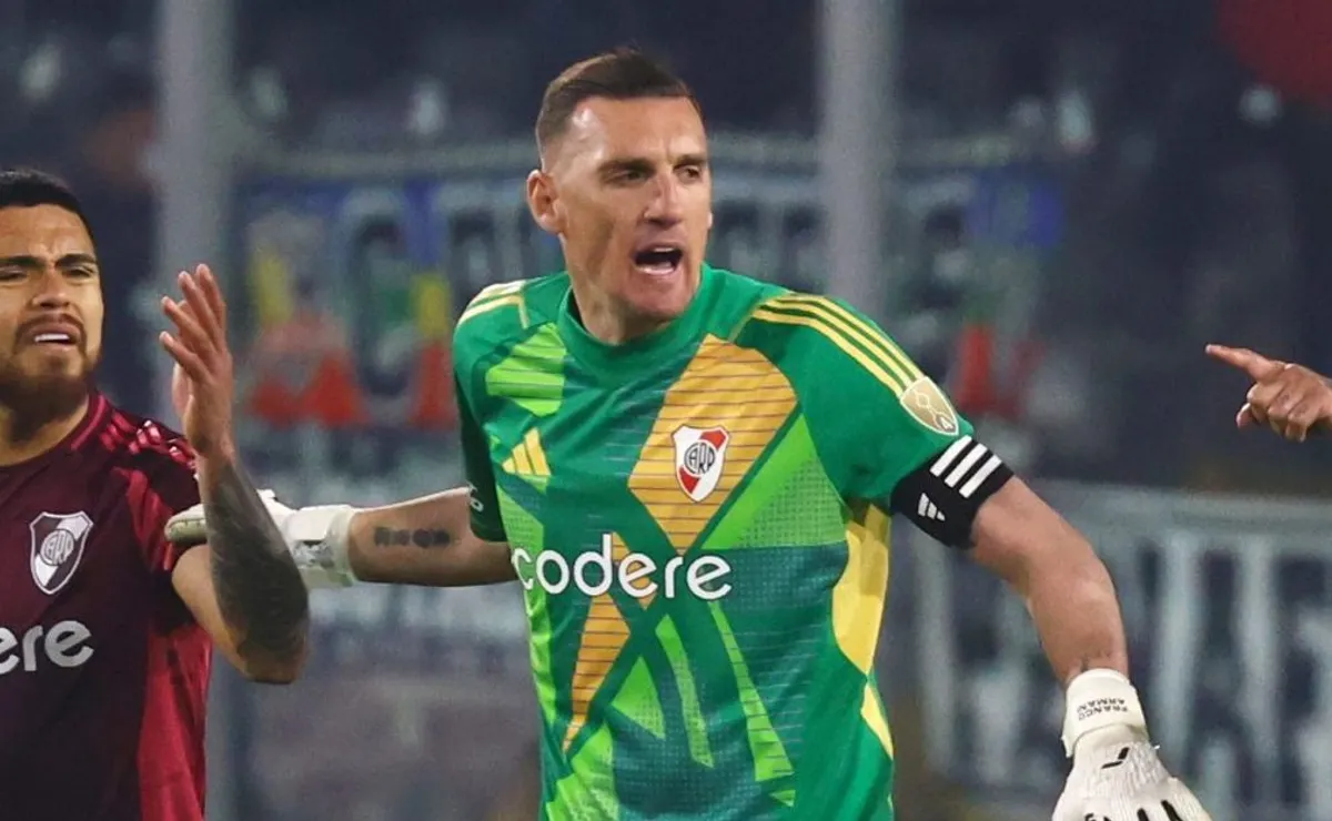 Franco Armani la rompió ante Colo Colo