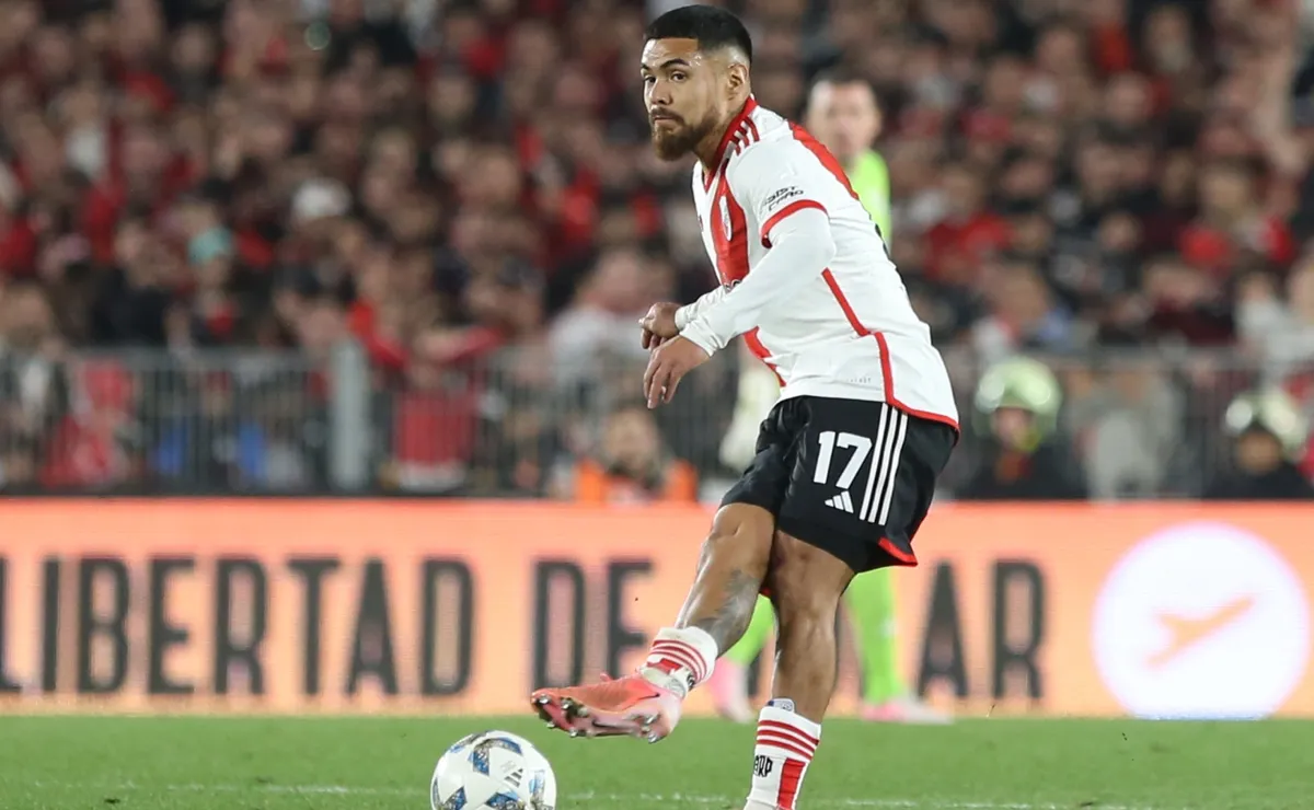 Paulo Díaz, por ahora el único titular confirmado para el Superclásico.