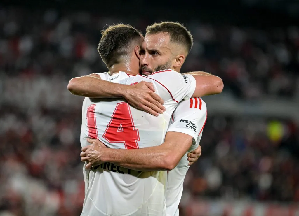 La zaga central que dio cátedra ante Colo Colo. (Foto: Getty).