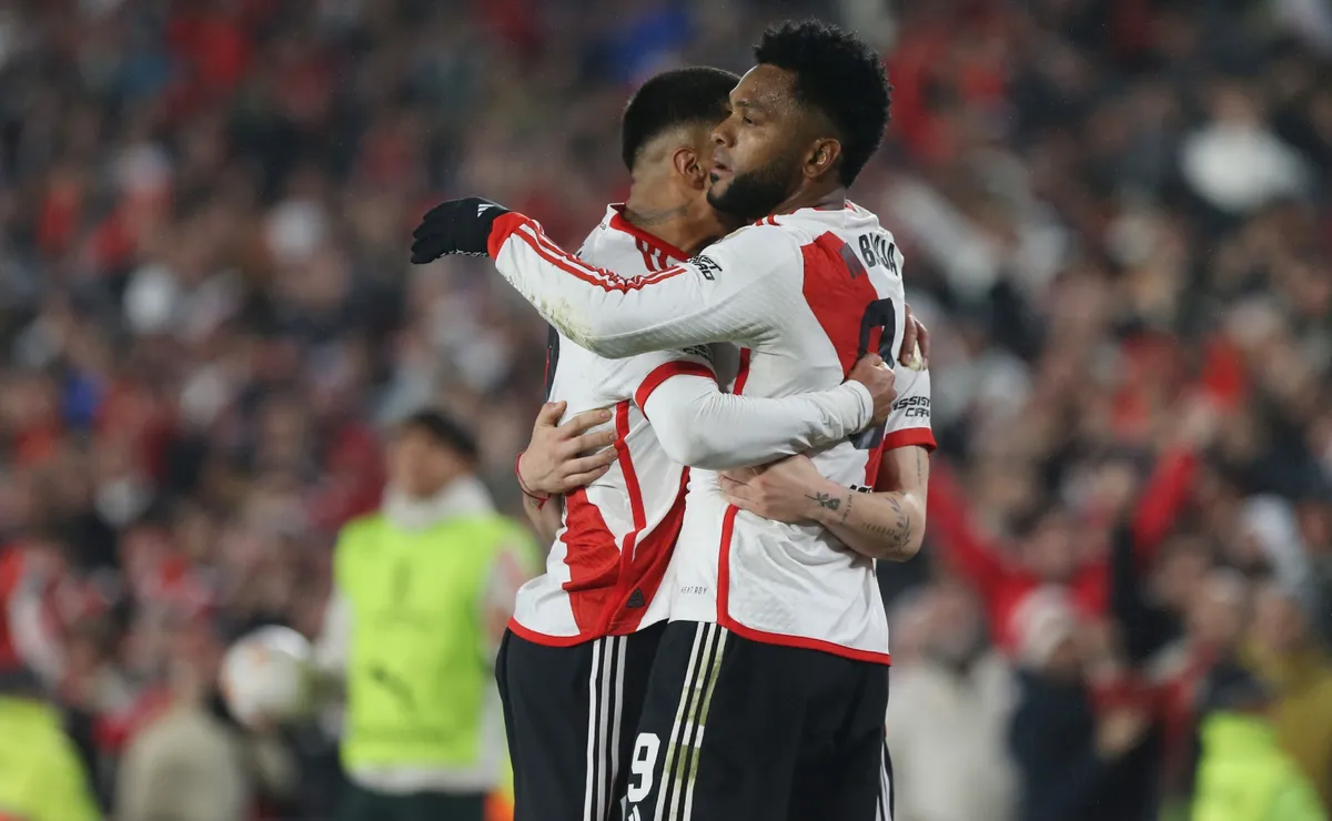 River sale a jugar contra Atlético Tucumán.