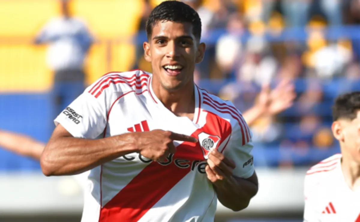 Nasif es titular indiscutido en Reserva de la mano de Marcelo Escudero.