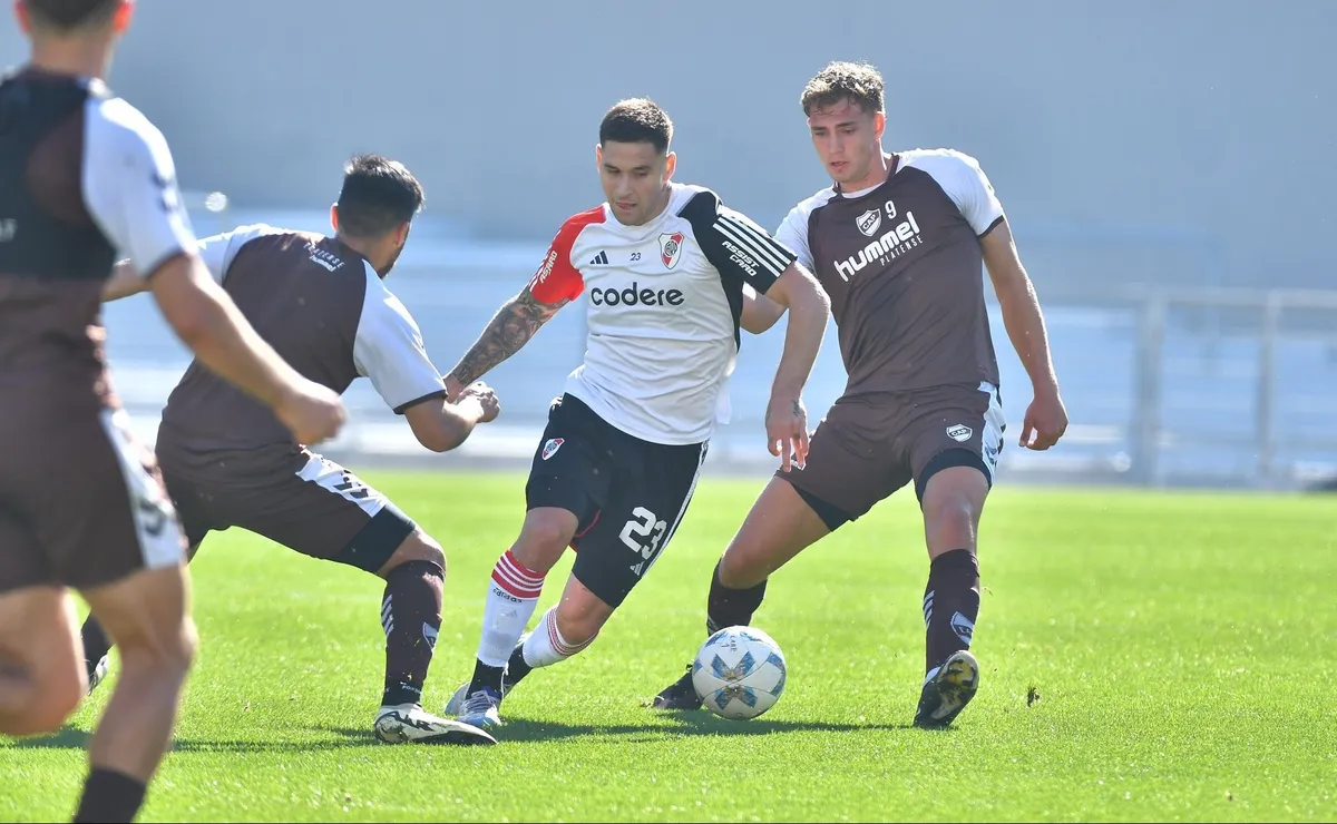 River venció a Platense en un amistoso.