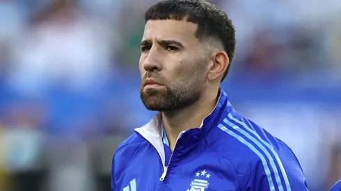 Otamendi seguirá en Benfica al menos seis meses más.