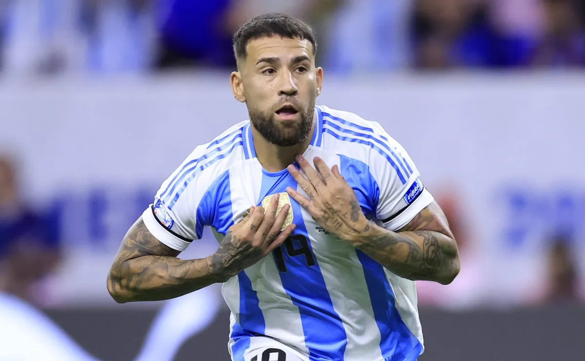 Nicolás Otamendi: "Todos saben que soy hincha de River".