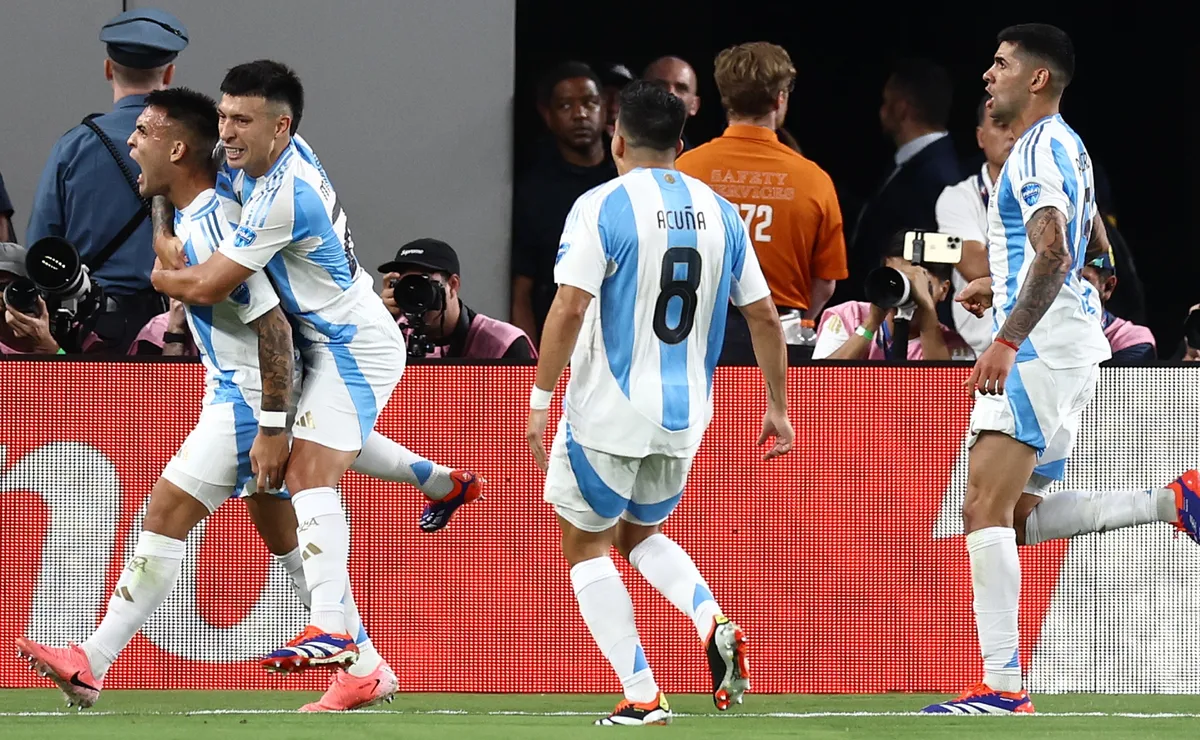 Los jugadores de la Selección Argentina, a puro festejo.