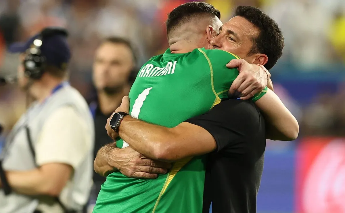 Scaloni habló de Armani.