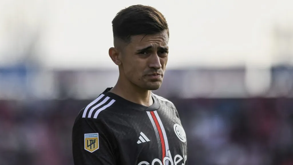 Pablo Solari no encuentra su lugar en River actualmente.