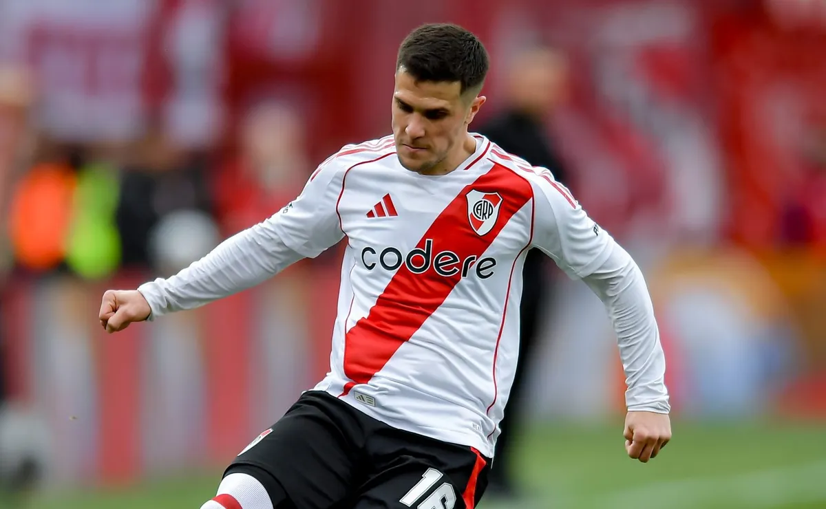 Fabricio Bustos vuelve a la titularidad por la lesión de rodilla de Montiel. (Foto: Getty).