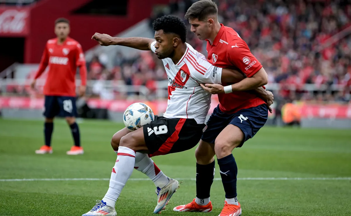 A qué hora juega River vs. Independiente.