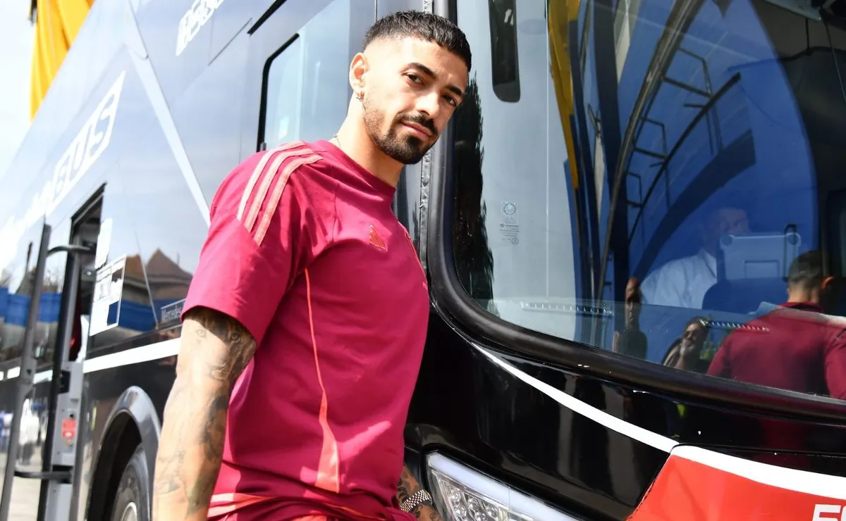 Manu Lanzini se quedaría en River un año más.