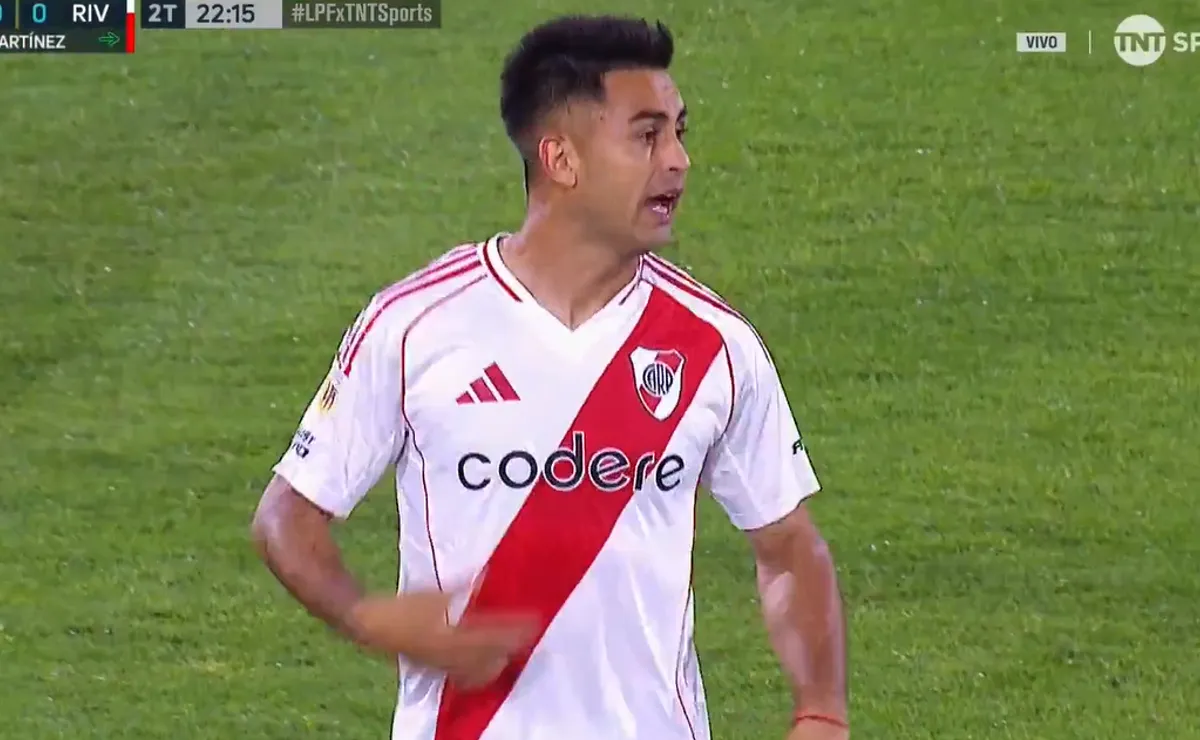 Pity Martínez volvió a jugar con River después de un largo tiempo.