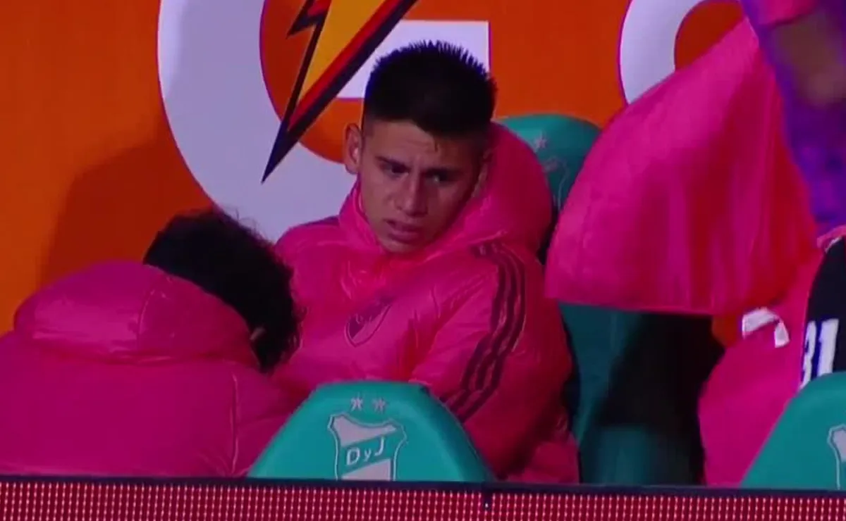 La salida de Echeverri en River, ¿a qué se debió?