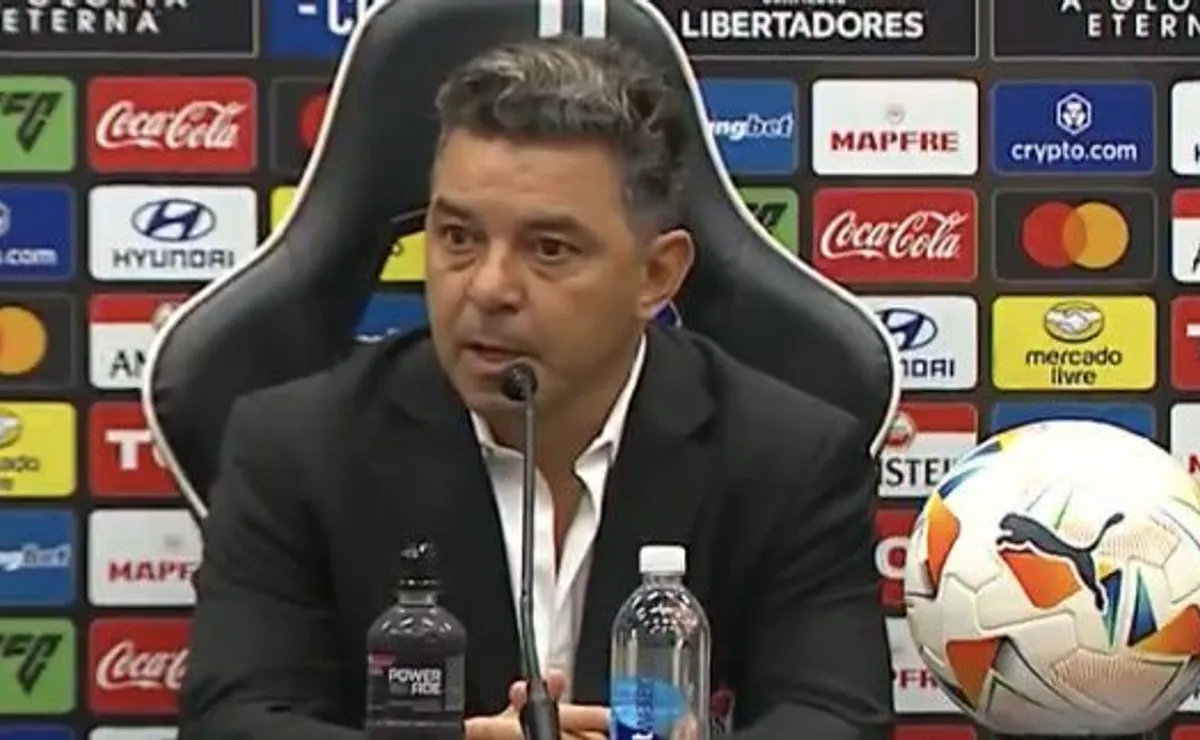 Gallardo no puso excusas en conferencia de prensa y se mostró molesto.