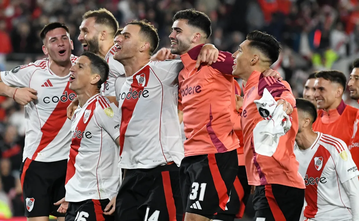 Los jugadores de River, a puro festejo.