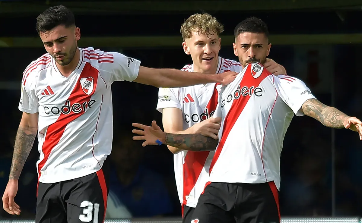 Manu Lanzini debe renovar para seguir en River.
