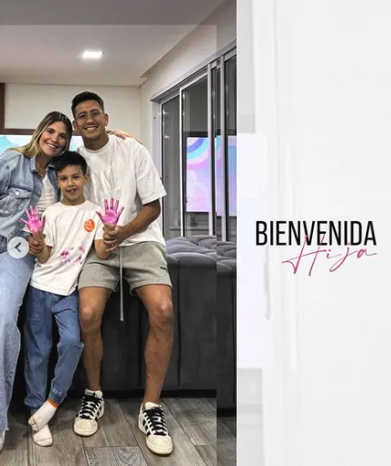 Maxi Meza, su pareja y el pequeño Stéfano, su primer hijo.