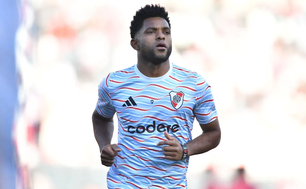 Borja se perfila para ser titular pese a la proximidad con el partido en Brasil.