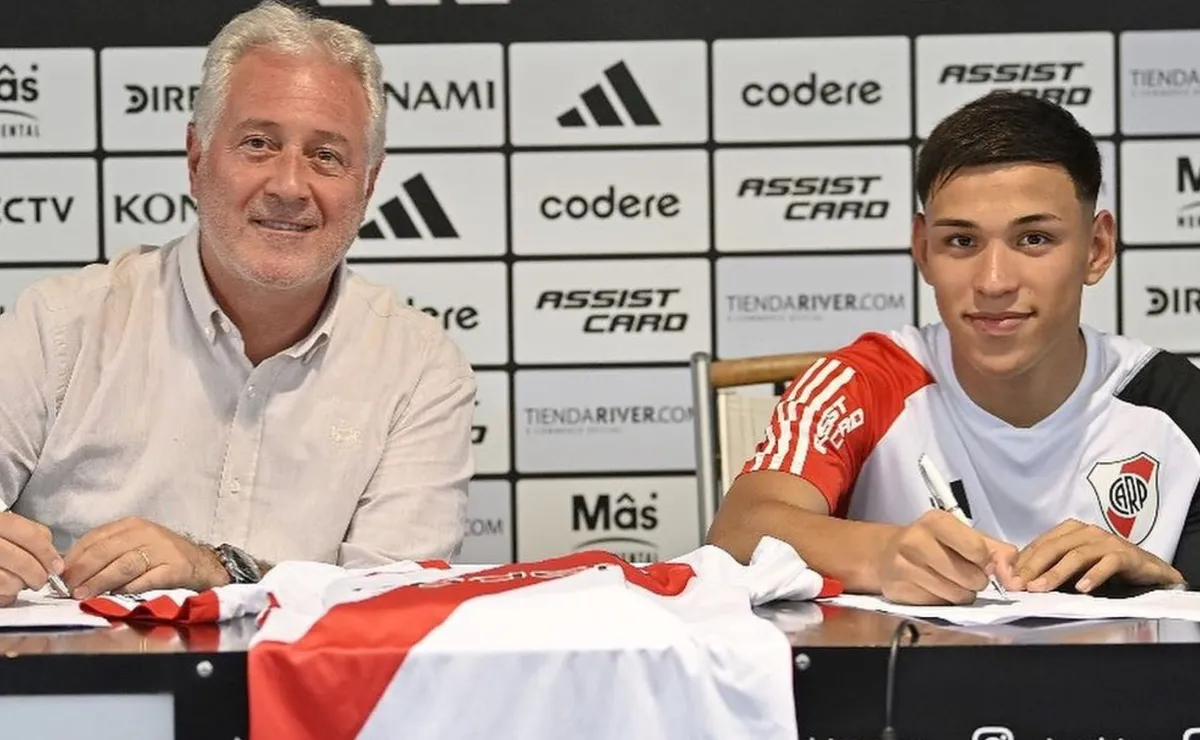 Ulises Giménez tiene contrato hasta diciembre de 2026 en River.