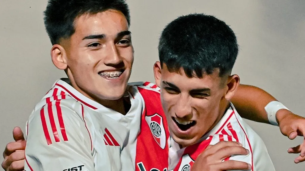 Subiabre y Nasif, de penal, le dieron el triunfo a la Reserva (Prensa River).