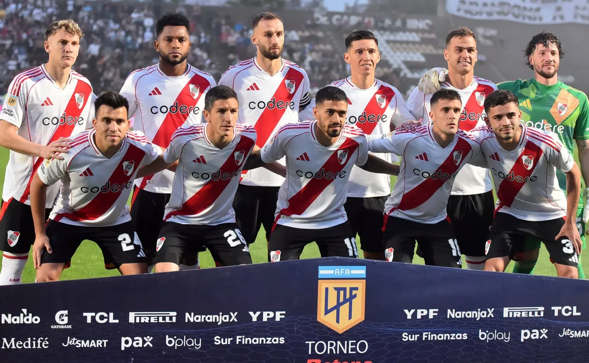 Los once titulares de River ante Platense.