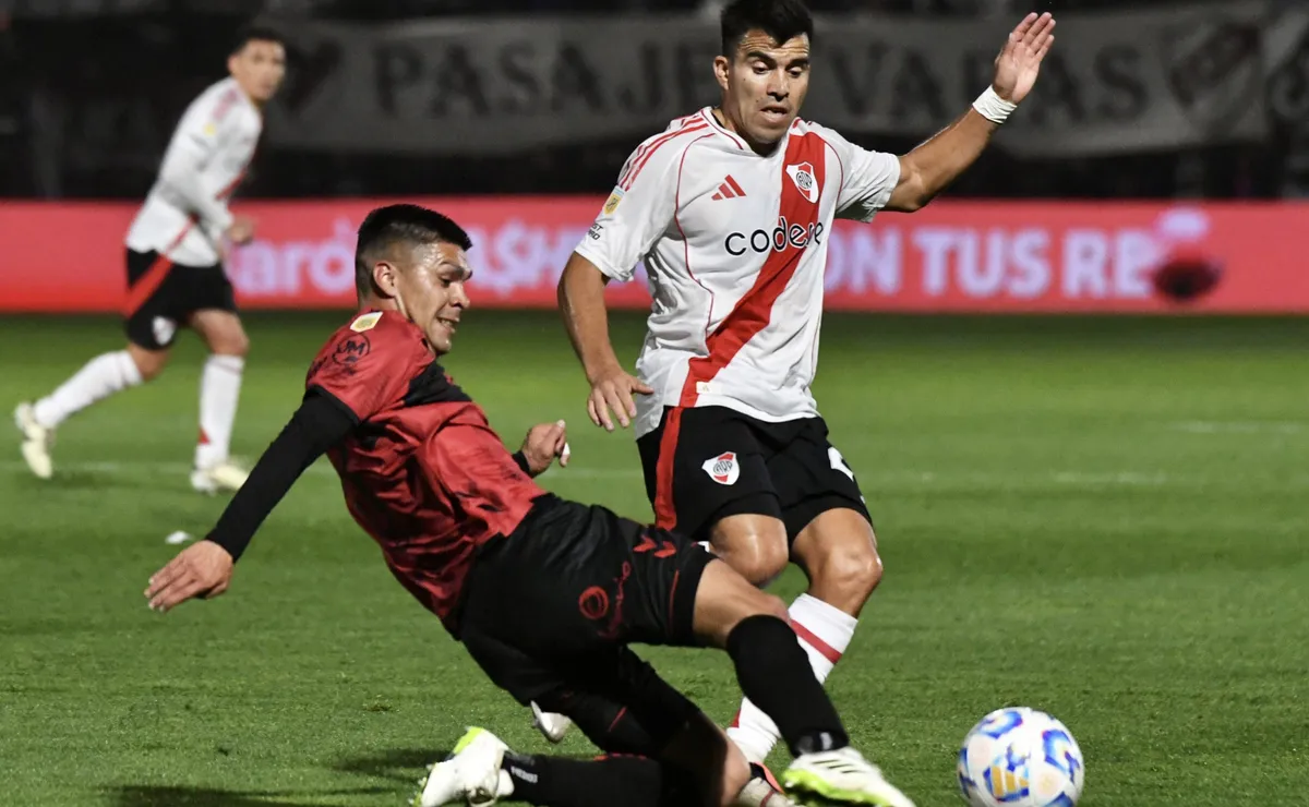 River enfrenta a Platense esta noche.