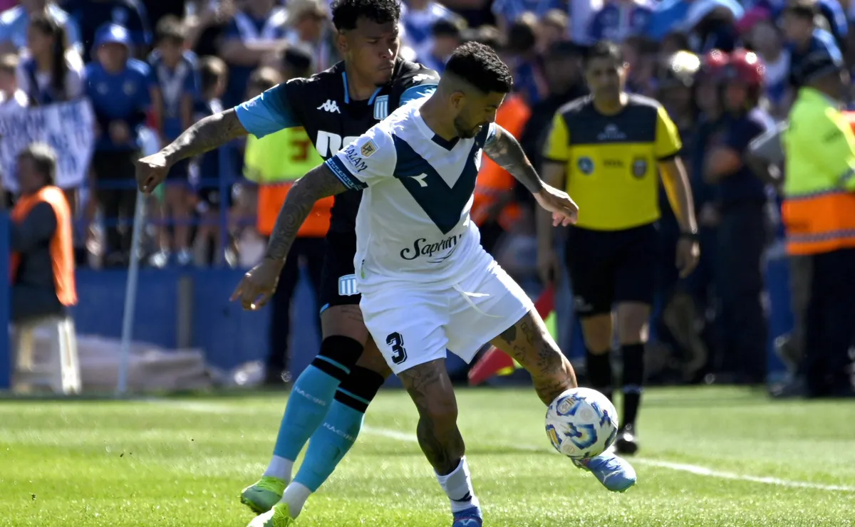 Racing de Avellaneda vs Velez Sarsfield.