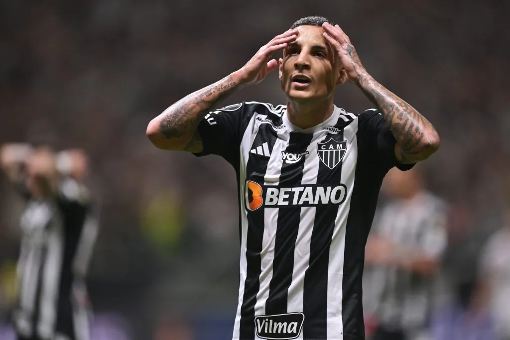 Guilherme Arana sufrió una lesión y podría estar ausente vs. River. (Getty Images)