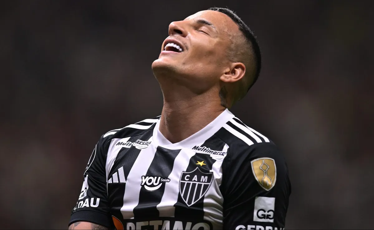 El lateral izquierdo de Atlético Mineiro sufrió una lesión.