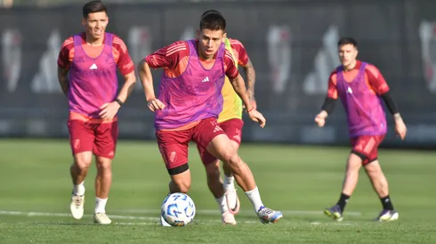 El Millo se mueve en el River Camp.