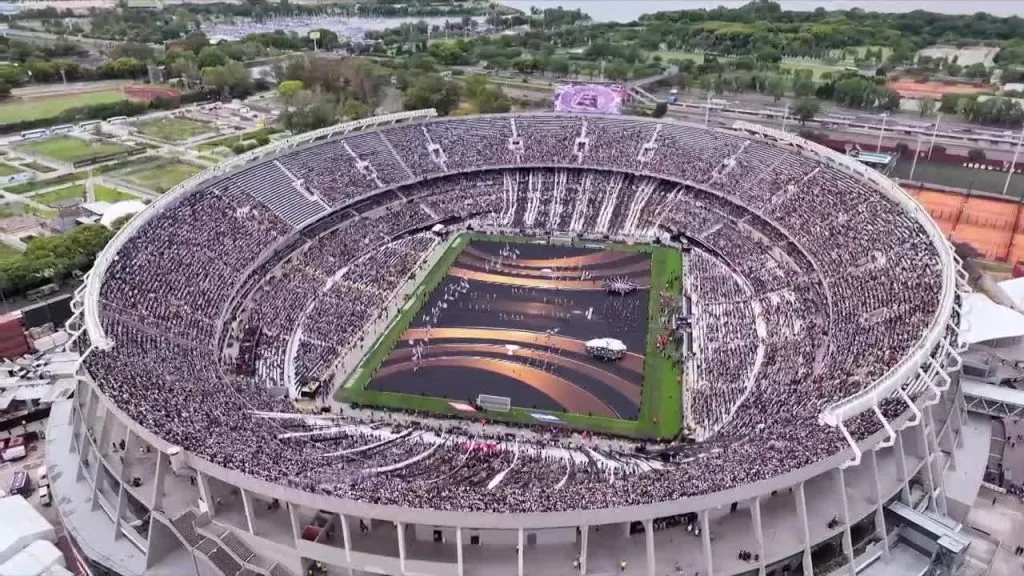 Vista aérea del Estadio Monumental, minutos antes de que comenzara la final.