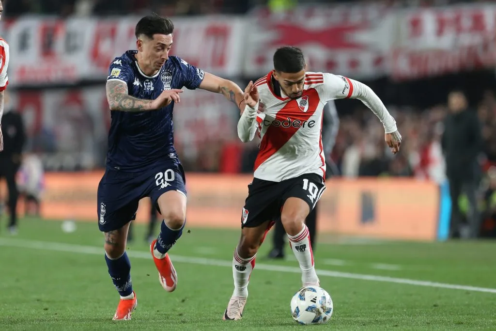Rodrigo Echeverría jugó un partidazo en el Monumental. (Getty)