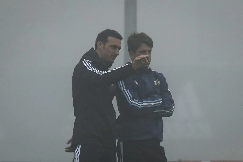 Diego Placente junto a Scaloni en la AFA. (Getty)