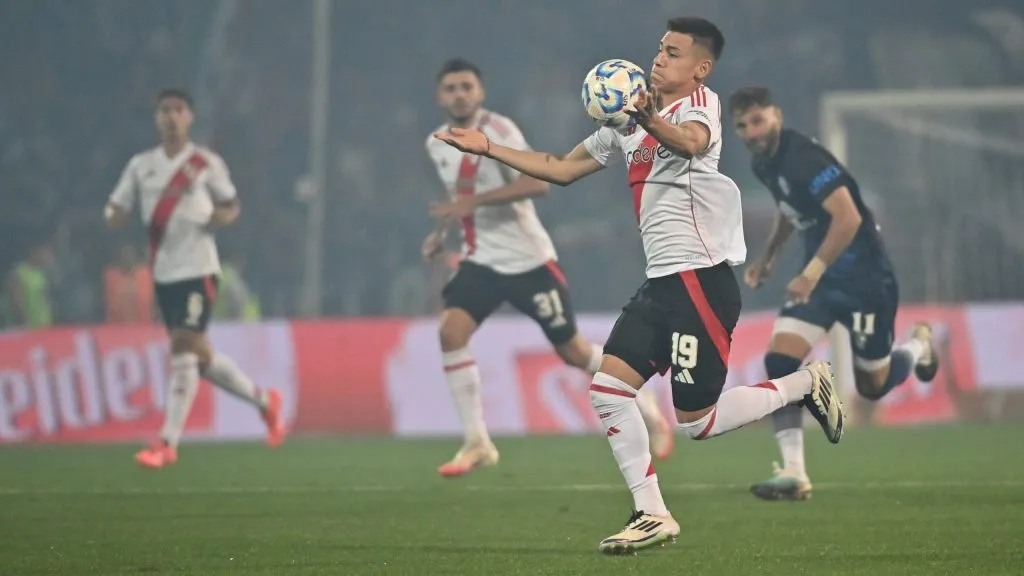 Echeverri tiene el alta: ¿titular en su despedida del Monumental?