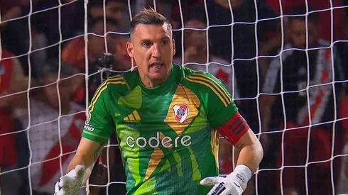 Armani se lució, pero no pudo sostener el empate él solo.