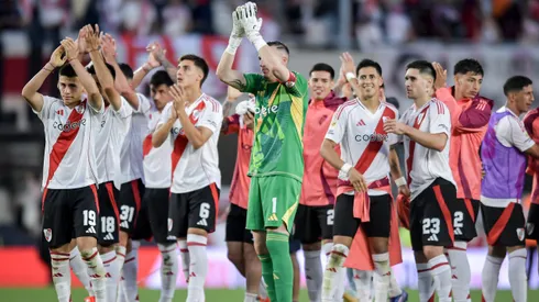 River quiere quedar a cinco de Vélez.