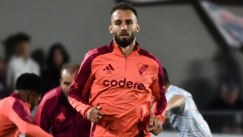Pezzella no viajará a Mendoza por su lesión muscular. (Prensa River)