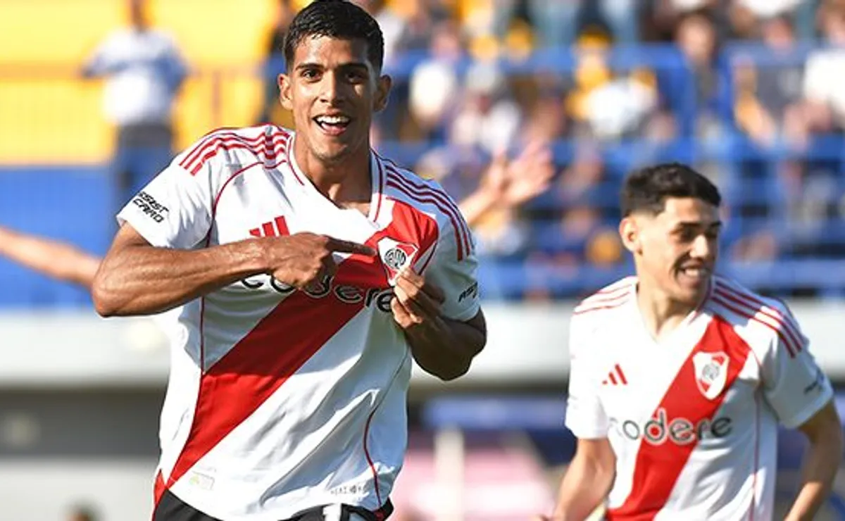 La formación de River vs. Defensa y Justicia en Reserva.