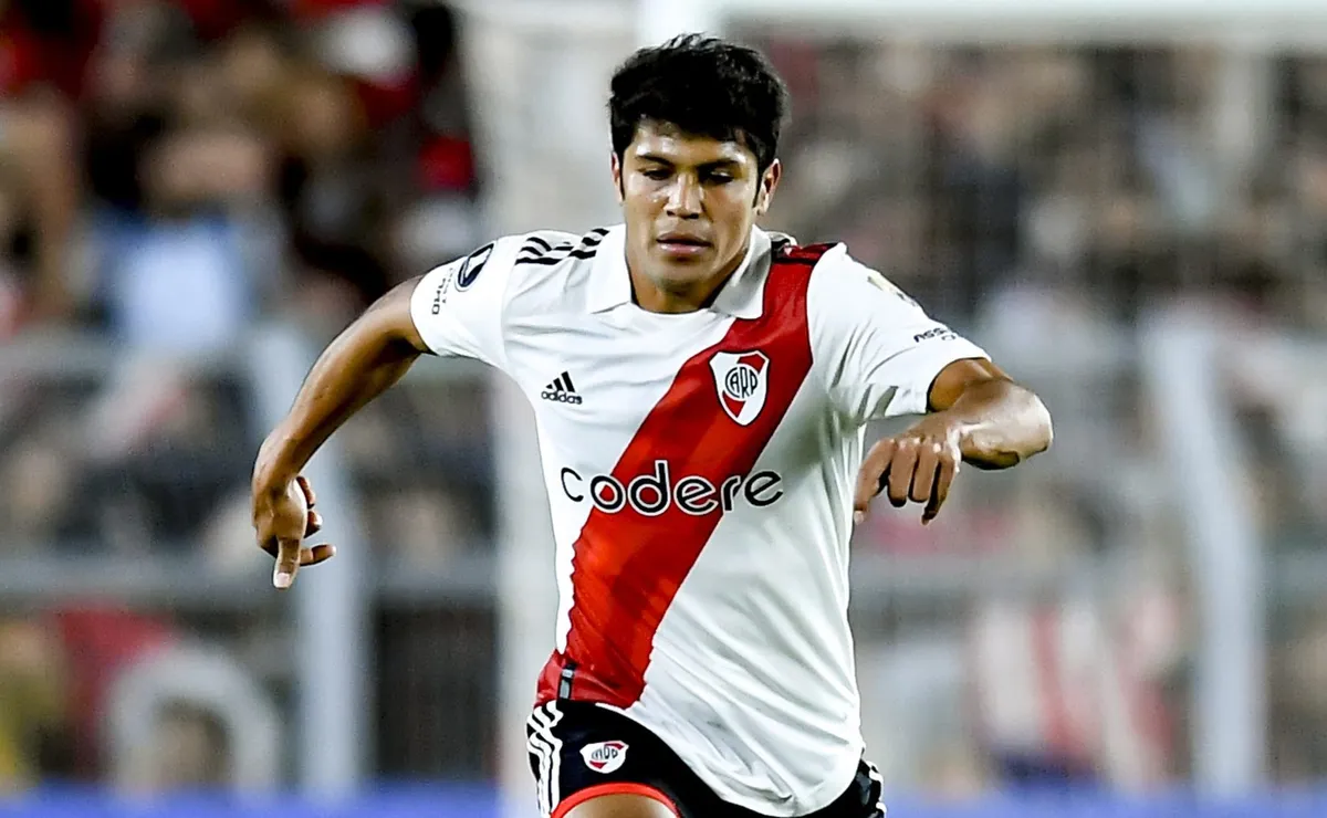 Robert Rojas tiene chances de quedarse en el 2025.