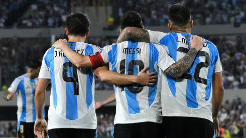 Julián Álvarez, Messi y Lautaro Martínez, juntos.