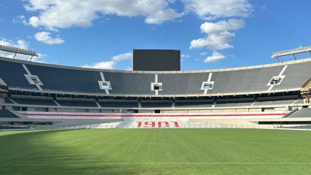 La pantalla del Monumental .