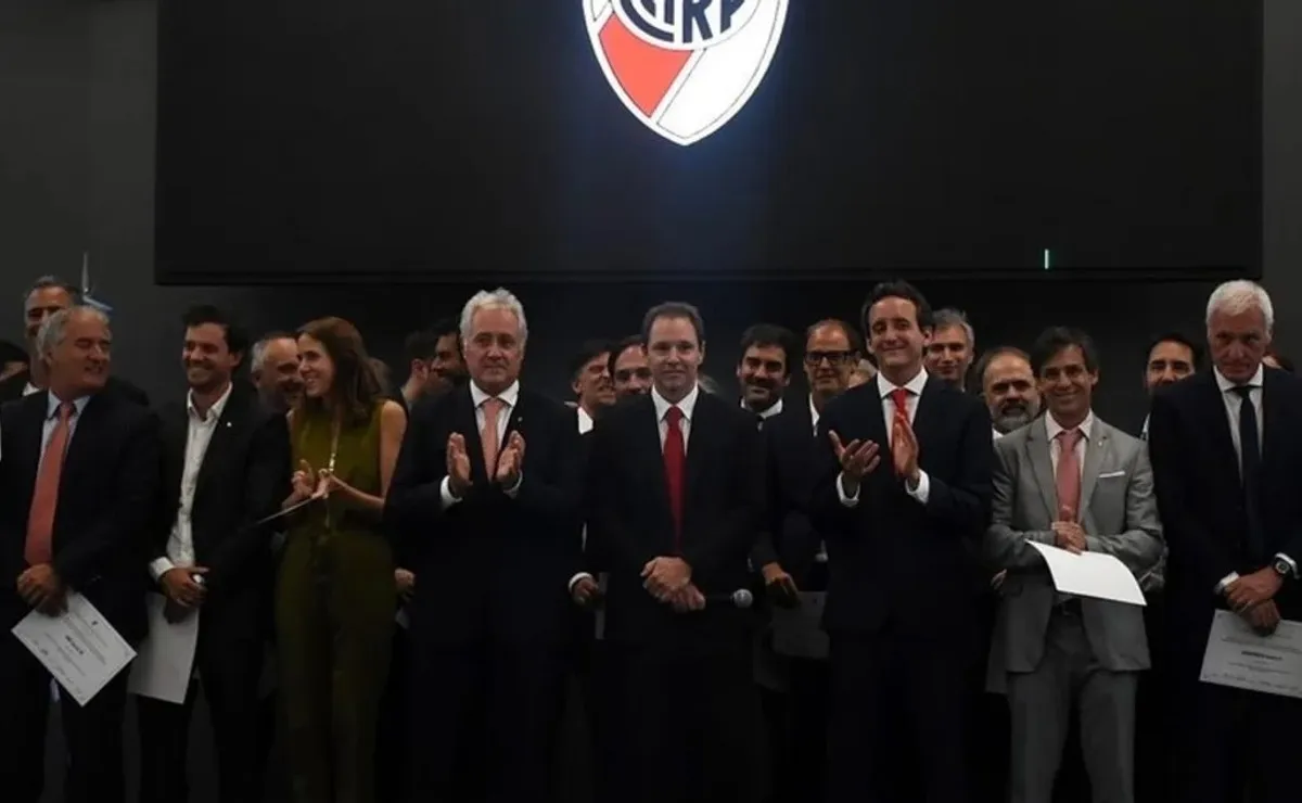La dirigencia de River aprobó un superávit histórico.