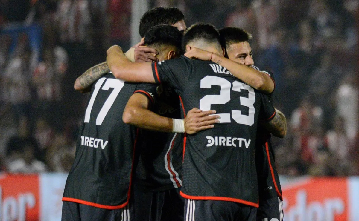 River le ganó 3-2 a Instituto.