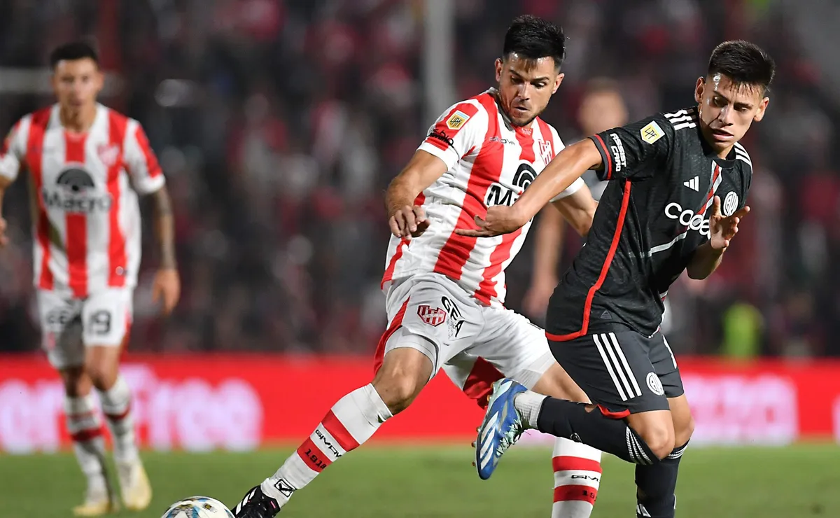River visita a Instituto por la Liga Profesional.