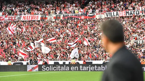 El recibimiento y apoyo del hincha de River es constante.