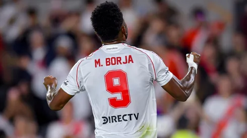 Borja volvió al gol y levantó aplausos.