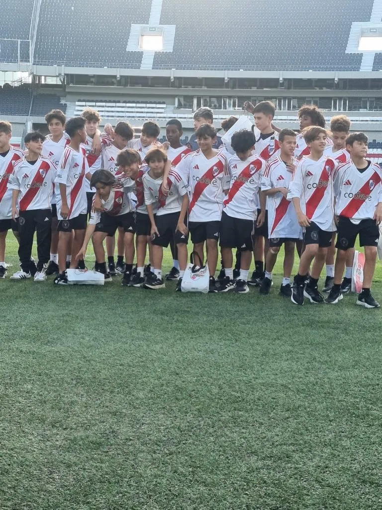 Tiago Messi y las Inferiores de Inter Miami en River. (Foto Prensa CARP).