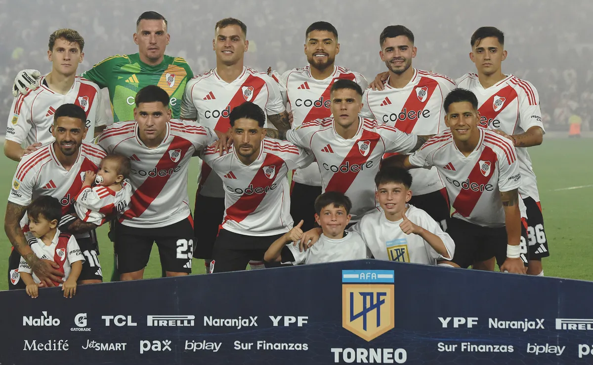 Los titulares de River .