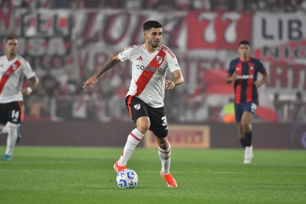 Santiago Simón, titular ante San Lorenzo. (Foto: Prensa River)