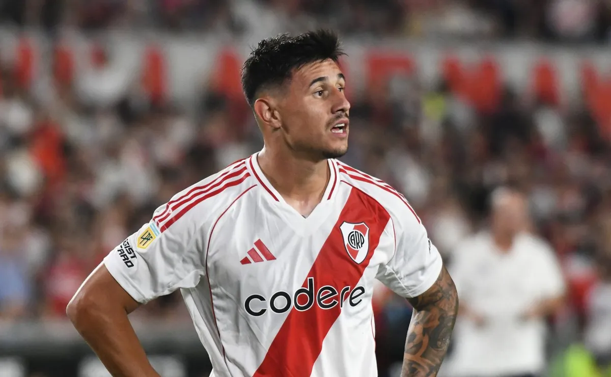 Adam Bareiro se fue de River pero todavía no fue presentado en Qatar.